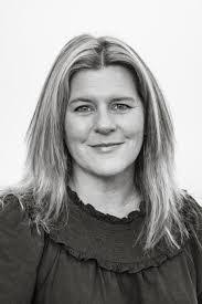 Maureen Swan's Instagram, Twitter & Facebook