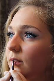 We couldn't help but notice Lauren's mum looking