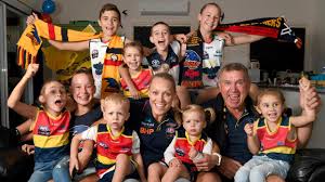 As of november 2020, she is 29 years old and has a billed height of 5 feet 3 inches (1.6 meters) according to imdb. Aflw Greg Phillips Love For The Women S Game The Advertiser