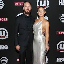 Feedings, she and her partner, danny fujikawa, seem to be making the most of their alone time. Who Is Danny Fujikawa Meet Kate Hudson S Boyfriend And Third Child S Father