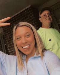 Paula Chappell's Instagram, Twitter & Facebook