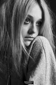Beautiful Black And White Photos Of Celebrities Dakota Fanning 12 Dakota Fanning Famous Faces Portrait