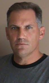 Who is E.J. Snyder dating? E.J. Snyder girlfriend, wife