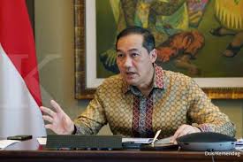 Ada bipang ambawang, apa itu? Penjelasan Mendag Lutfi Soal Video Viral Ajakan Jokowi Beli Bipang Khas Ambawang Page 2