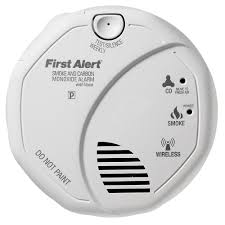 Carbon monoxide detectors sense dangerous levels of this odorless and colorless gas in your home. First Alert Sco501cn 3st Wireless Talking Battery Operated Smoke Carbon Monoxide Alarm First Alert Store