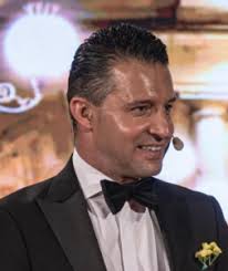 Bil-Filmat: Jamie, Taryn, U Sħabhom Jitkeċċew Minn Post F'Għawdex Għax Huma  Maltin