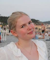 Hejhej allihopa!😊 Jag kommer åka själv ner till Australien troligtvis  redan i september och jag skulle uppskatta alla tips och trixs ni kan och  som är användbara!! Jag har tänkt att börja