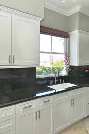 Naples Thermofoil Shaker Custom Cabinet Doors In 2020 Replacement Kitchen Cabinet Doors Thermofoil Kitchen Cabinets Kitchen Design Open
