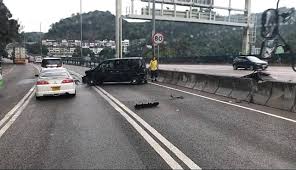 Jun 12, 2021 · 粉嶺公路近白石凹有靈車著火，無人受傷。網上相片及影片顯示，起火的靈車冒出大量濃煙，現場交通受阻。 事發在下午近2時半，一輛靈車沿粉嶺. å±¯é–€å…¬è·¯ç§å®¶è»Šç–'å¤©é›¨è·¯æ»'æ'žå£† æ˜Ÿå³¶æ—¥å ± Line Today
