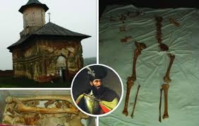 Flacăra unirii a ajuns şi la mormântul lui mihai viteazul. Minunea Din Teleorman Dubiosul Mormant Al Lui Mihai Viteazul Care Atrage Sute De Oameni In Pelerinaj Foto B1 Ro