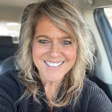 Robin Mosley (@robinischosen) • Instagram photos and videos