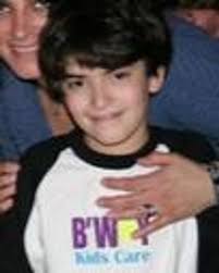 Zach Rand (Les Miserables) with family Olivia Rand, Ava Rand and Elijah  Rand Photo (2008-02-14 17:59:41)