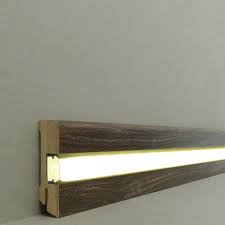 Licht Fussleisten Licht Sockelleisten Ulm Mdf Foliert 716 723l Eiche Dunkel Led Fussleisten Und Led Fussleisten Fussleisten Holz Sockelleisten
