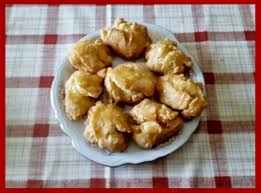 Add the drained struffoli and toss well. La Pasticceria Di Chico Strufoli Della Nonna