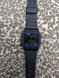 It's so light you forget it's on your wrist 4. The Casio F 91w