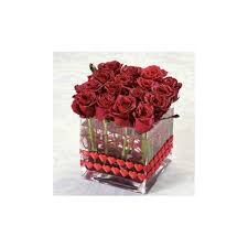 Flowers are known to brighten up any decor with their natural colour and fragrance. I Husi Bloma Flower Delivery Shop Iceland