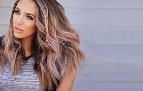 Dabei werden die haare mit der kreide angemalt, und die haarkreide ist hier die passende antwort. Schonend Haare Farben Nein Die Rede Ist Nicht Von Olaplex