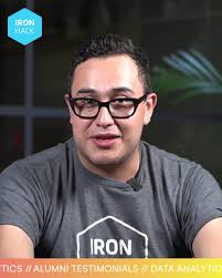 🎓 Les presentamos a Alejandro Aviña González, #Ironhacker especializado en  #DiseñoUXUI. Desarrollando su carrera como profesional en #Oblek. 🎨 📍 Tú,  como Alex, puedes potenciar tu #CarreraProfesional y convertirte en experto  del #