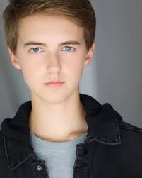 Charlie Hitt (@charlie.hitt.actor) • Instagram photos and videos