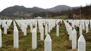 Masakra në drenicë) were a series of killings of kosovo albanian civilians committed by serbian special police forces in the drenica region of central kosovo. Massaker Von Srebrenica Vor Ort Richtig Einordnen