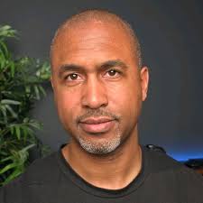 Which CRM is better for tax professionals, HubSpot or Taxdome?