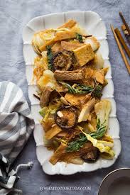 How To Make Simple Buddha S Delight Lo Han Jai Learn How To Make The Classic Vegetarian Buddha S Delight The W Easy Asian Recipes Recipes Veggie Main Dishes