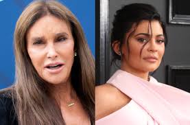 Nieroztropna Caitlyn Jenner POMYLIŁA CÓRKI. Wrzuciła zdjęcie Kendall z  okazji urodzin Kylie...