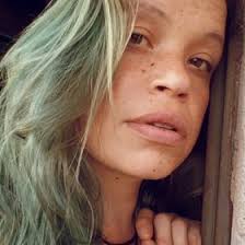 Lili Oliver (lilyforever59)