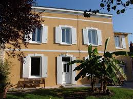Ravalement de façades à l'enduit chaux marmorino d'une demeure bourgeoise des années 30 à mourepiane à marseille (13016). Crige Facade Votre Expert En Renovation Et Entretien De Facade A Vertou