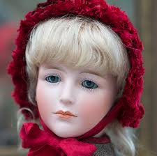 Antique dolls at Respectfulbear.com