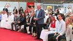 حسين فهمى: أبوظبى تقدم «المحبة