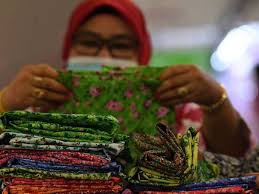 Include shopping in your pekan rabu complex tour in malaysia with details like location, timings, reviews & ratings. Baju Kedah Klasik Tidak Pernah Putus Pelanggan