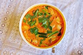 How Do You Make Real Tom Yum Soup With Coconut Milk Tom Khaa Recipe Hot And Sour Soup Tom Yum Soup Tom Yum Soup Recipe