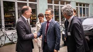 Browse 12,510 heiko maas stock photos and images available, or start a new search to explore more stock photos and images. Bundesaussenminister Heiko Maas Informiert Sich Uber Die Hamburger Klimaforschung Universitat Hamburg
