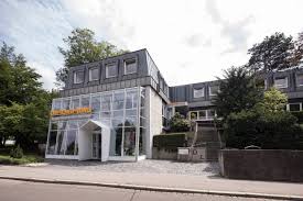 Der Exopulse Mollii Suit