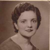 Carmen Mesa García (1917–Deceased)