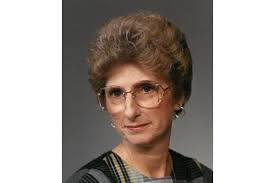 Samantha Lanphere's Instagram, Twitter & Facebook