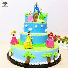 Elsa und anna liebt kanye west. Prinzessin Elsa Anna Kuchen Topper Schnee Weiss Cinderella Pvc Action Figure Modell Weihnachtsgeschenke Prinzessin Party Versorgungs Grossen 9 Cm Princess Elsa Princess Party Suppliesprincess Party Aliexpress