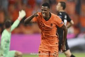 Billiga nederländerna landslagströja fotboll på nätet. Denzel Dumfries Och Memphis Depay Lyser Nar Nederlanderna Sjunker In I Osterrike