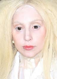 She performed crazy/michyeo at lady gaga's concert~~~~~ Make Up Fauxpas Die Puder Pannen Und Grusel Looks Der Stars Gala De