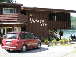 The village inn at apgar provides a location and atmosphere that will enhance a visit to glacier national park. Village Inn In Apgar Village Bild Von Village Inn At Apgar West Glacier Tripadvisor