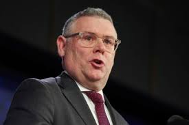 Live updates: Murray Watt 'not concerned' over unions withdrawing Labor  backing