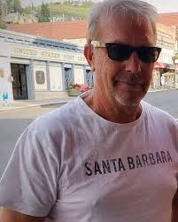 I know you're out there thinking of me, just as I'm thinking of you.  Somewhere between the seconds, I feel you your presence, your energy, your  love. I'm right here, my darling