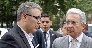 Hace 15 años la gente la conoció como la dueña de la agenda del ex presidente de la seguridad democrática. Duque Y Uribe 50 Dias De Desencuentros