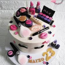 I love that there isn't a hint of fishiness in them. Make Up Cake Cake By Emyshalaby Cakesdecor