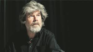 Reinhold messner, né le 17 septembre 1944 à bressanone dans le tyrol du sud, est un alpiniste italien, considéré par beaucoup comme l'un des meilleurs du xxe siècle. Exklusiv Interview Reinhold Messner Zu Ueli Stecks Tod Ich Frage Mich Ob Er Mehr Vorhatte Als Er Bekannt Gab