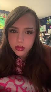 Sabrina Carpenter Lip Nails