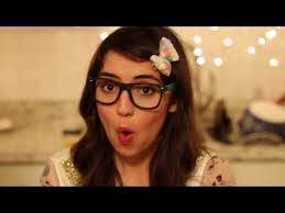 Nora Hall's Instagram, Twitter & Facebook