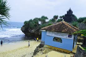 About press copyright contact us creators advertise developers terms privacy policy & safety how youtube works test new features press copyright contact us creators. Larangan Di Pantai Ngobaran 10 Spot Foto Keren Pantai Ngobaran Gunung Kidul Yang Hits 2019 Eksotis Jogja Tas Mahal