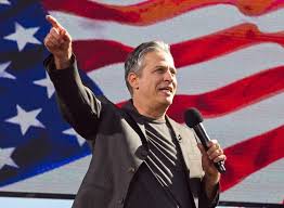 Stewart responded, let me tell you something about ron johnson — this is not a conspiracy. follow ian hanchett on twitter @ianhanchett clips entertainment science coronavirus jon stewart wuhan institute of virology Jon Stewart Finally Joins Twitter Immediately Disqualifies Himself To Be President After Attacking Arby S